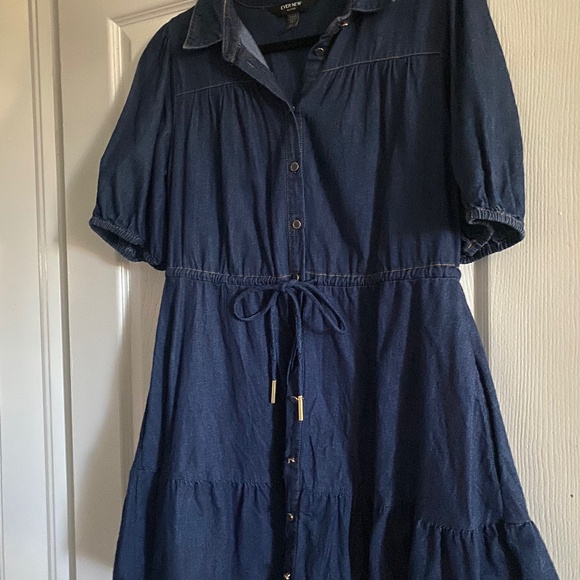 Dress - Picture 1 of 1